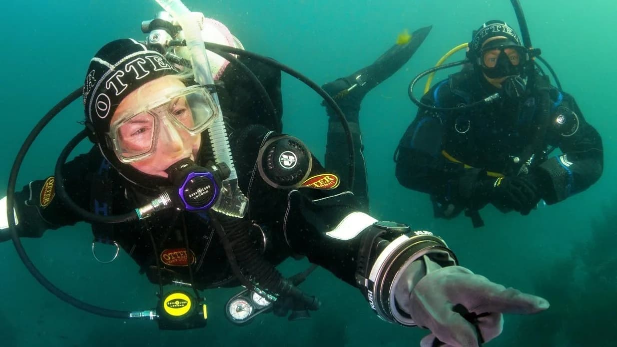 Cold-Water Confidence: PADI Dry Suit Diver Course in Newington, CT