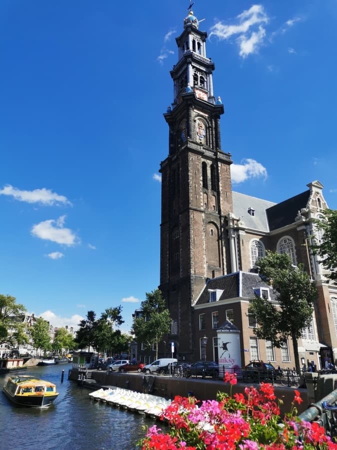Private Amsterdam Walking Tour with Amsterdam in a Million