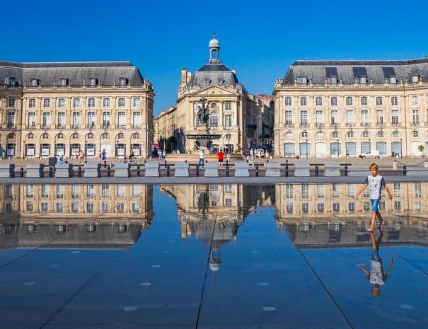 Running Tour at Bordeaux Walking Tours: City History Unleashed