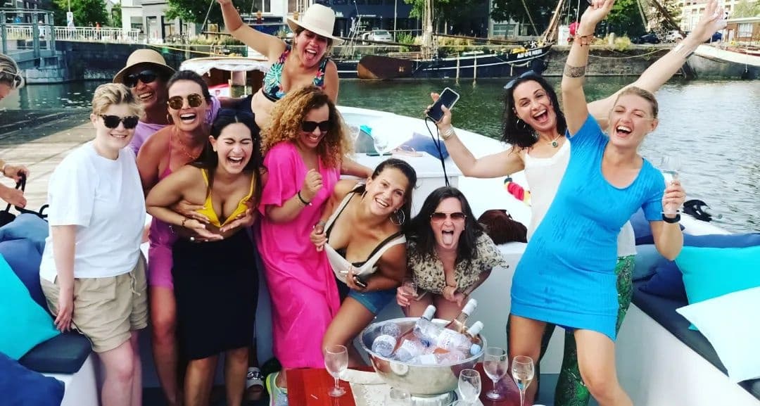 Electric Private Boat Cruise for Bachelor & Bachelorette Parties in Antwerp's Old Harbour photo 2