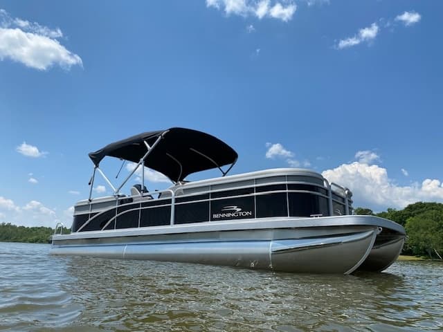 Full Day Pontoon Rental at Lake Bowen, Inman SC