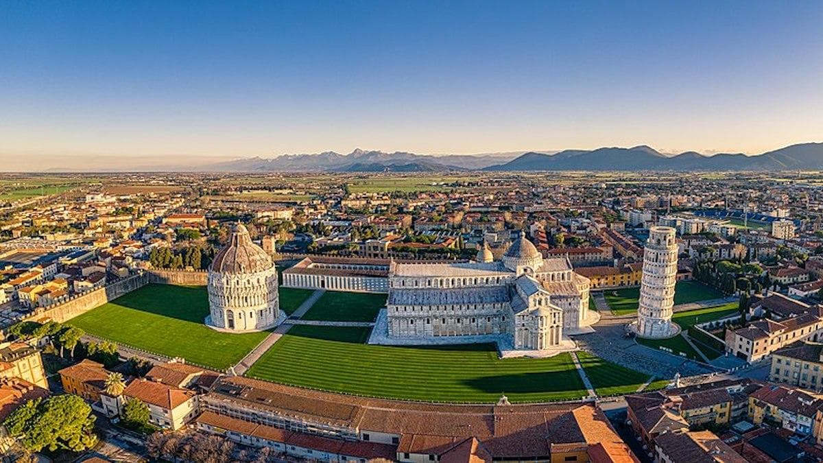 Pisa Small Group Tour Highlights by Walks in Europe