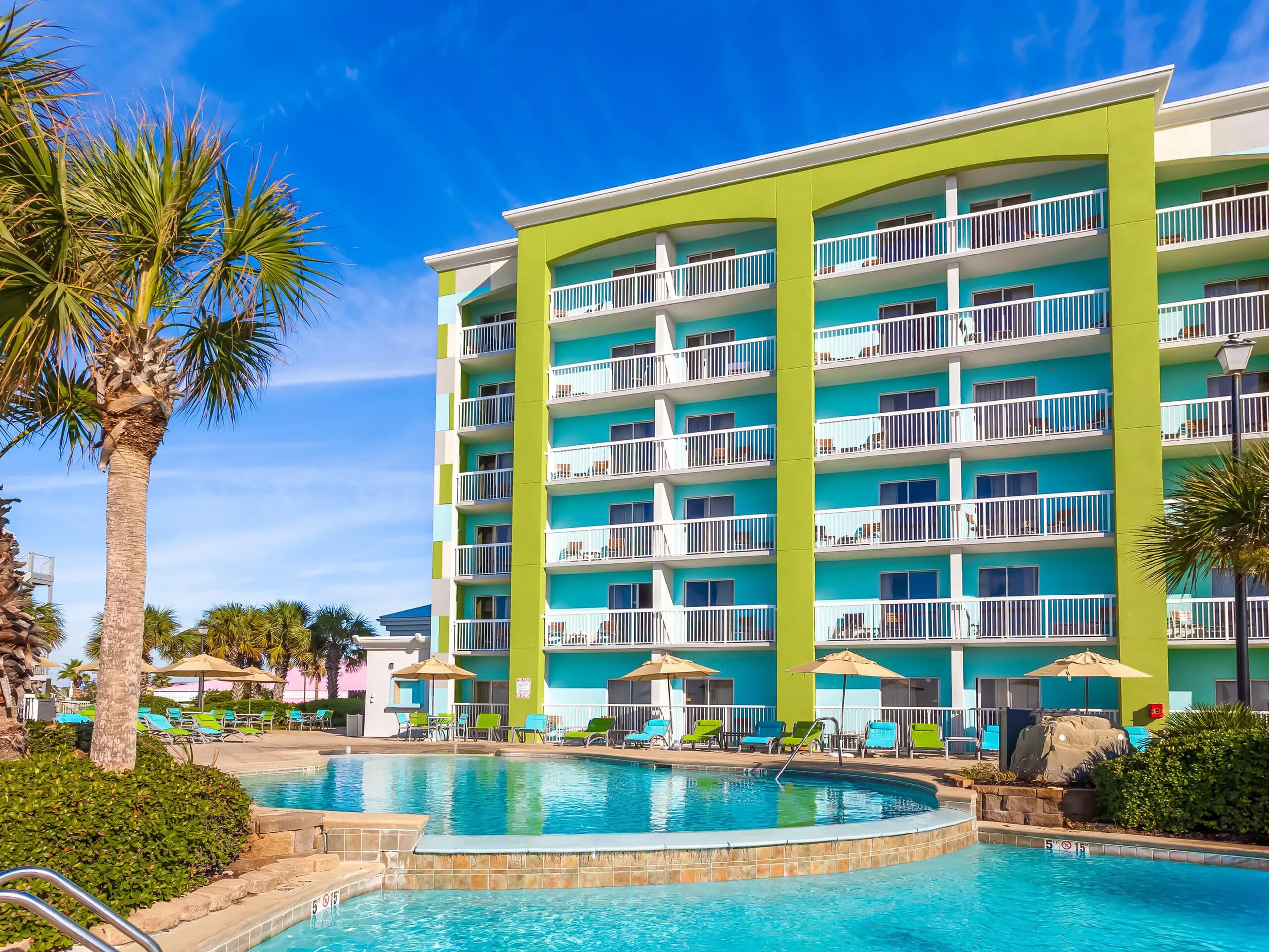 Skip the Setup: Beach Chair & Attendant Service at Holiday Inn Express Orange Beach