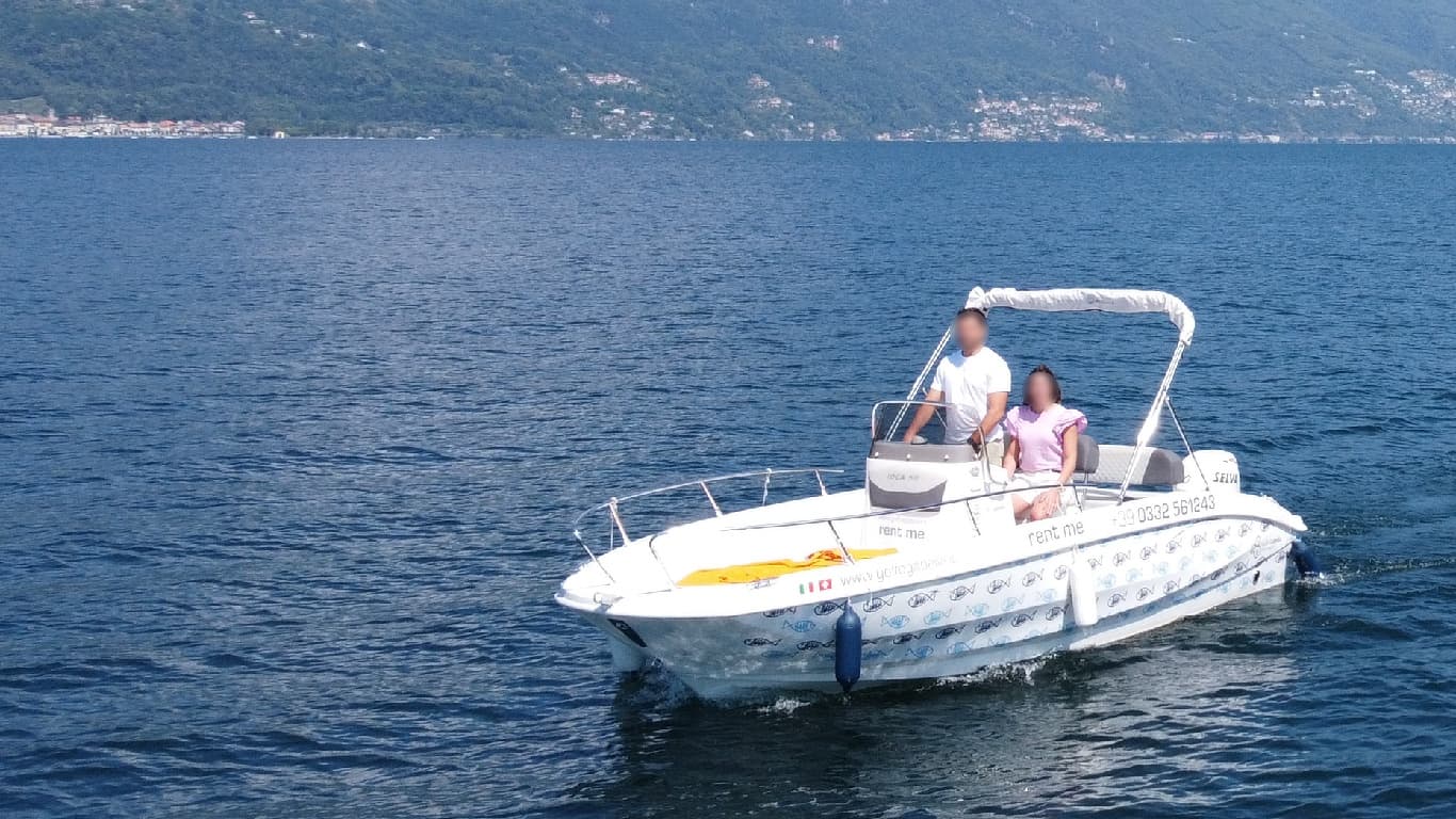 Water Activities: Idea Marine 53 on Lake Maggiore