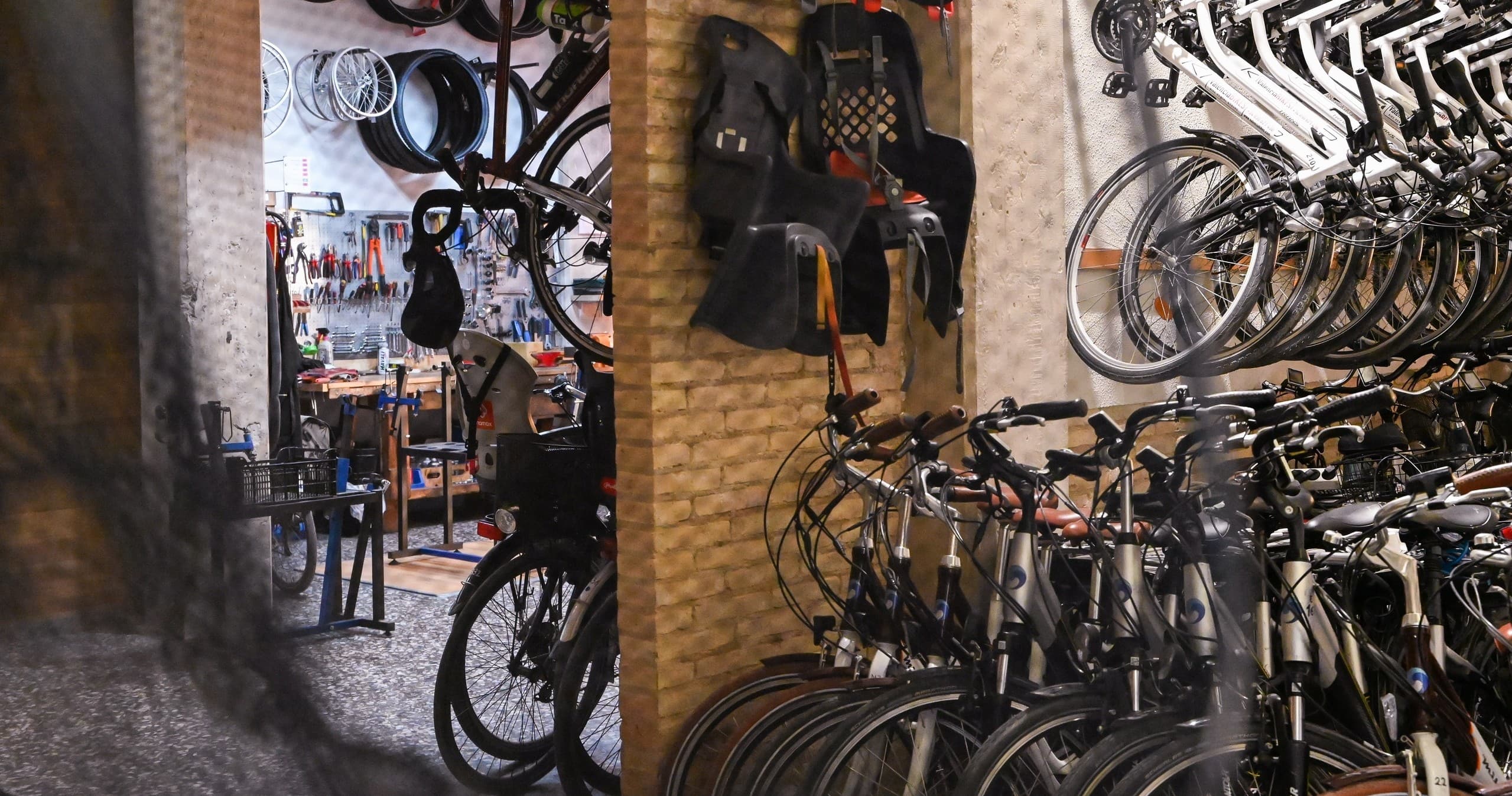 3-Day E-Bike Rental Adventure with Valencia Bikes