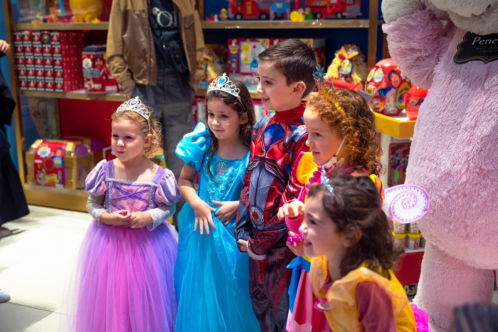 Celebrate Halloween Magic at FAO Schwarz: NYC’s Ultimate Family Spooktacular Event