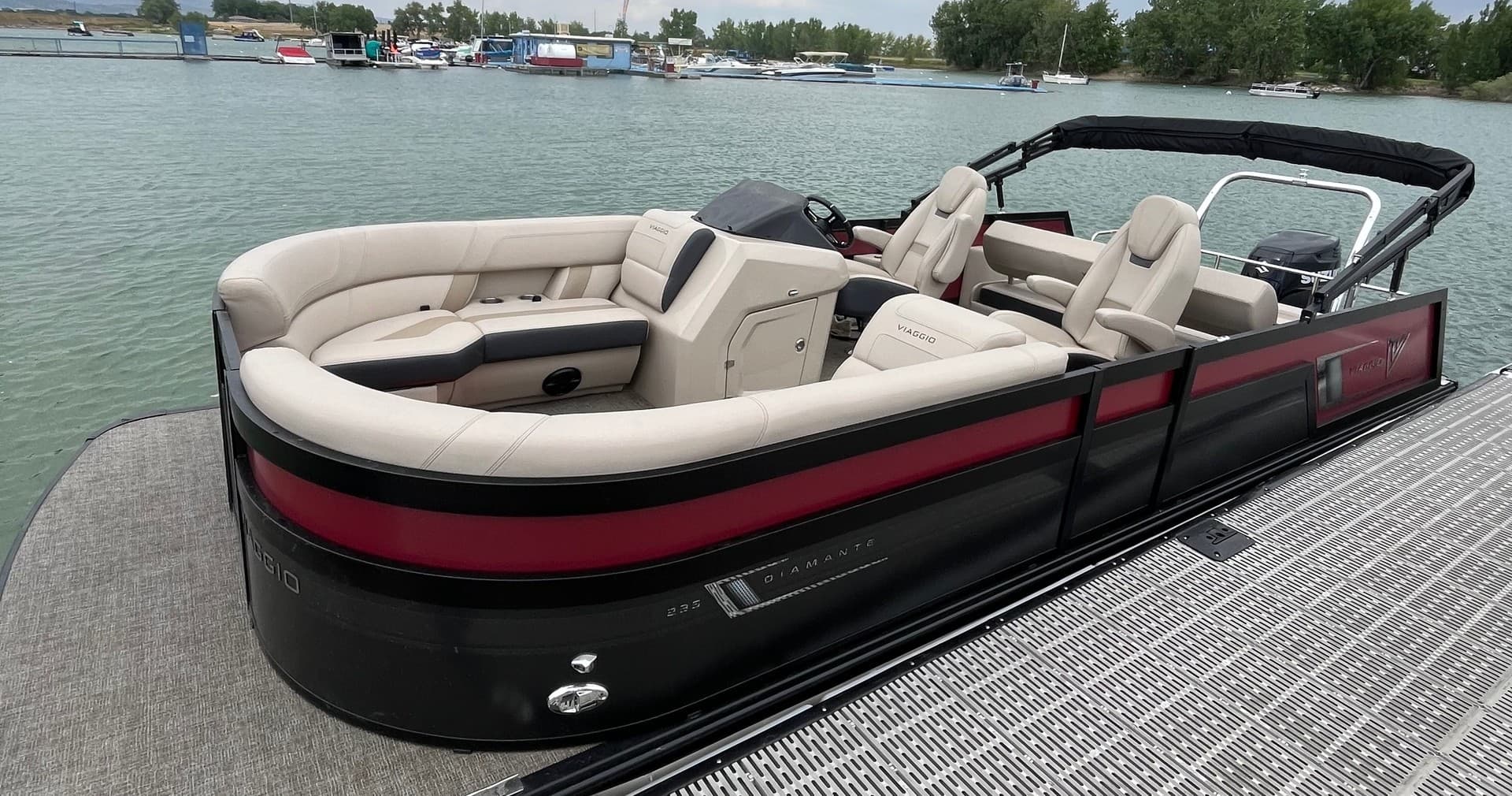 Luxury Pontoon Rentals at Boyd Lake: Viaggio Diamante 23S for Wake, Fish & Relax photo 4