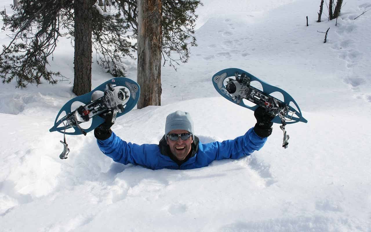 Snowshoe Trek with Kiruna Guidetur in Lappland