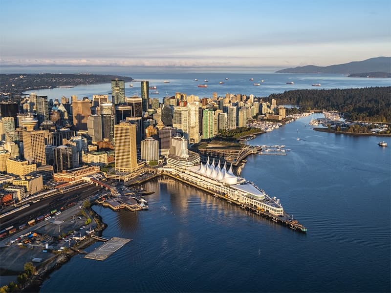 Discover Vancouver Sightseeing Bus & Boat Tour