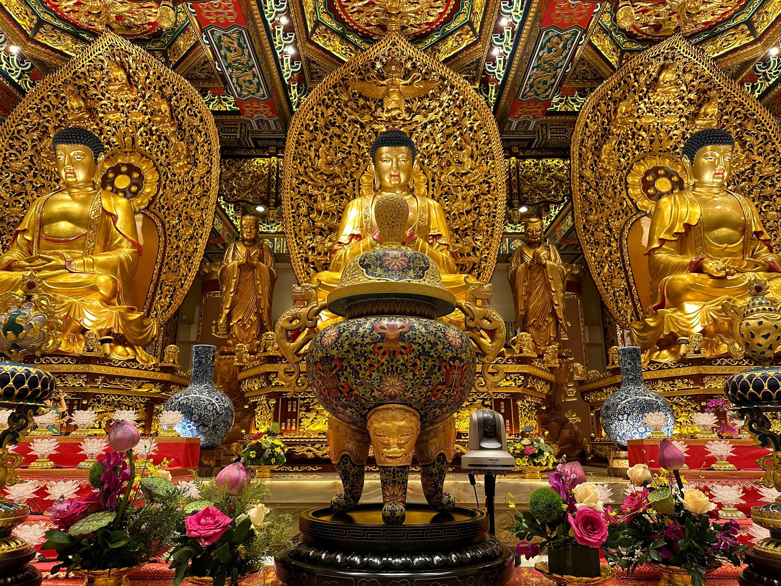 Half-Day Hong Kong Highlights: Victoria Peak & Big Buddha Private Tour photo 2