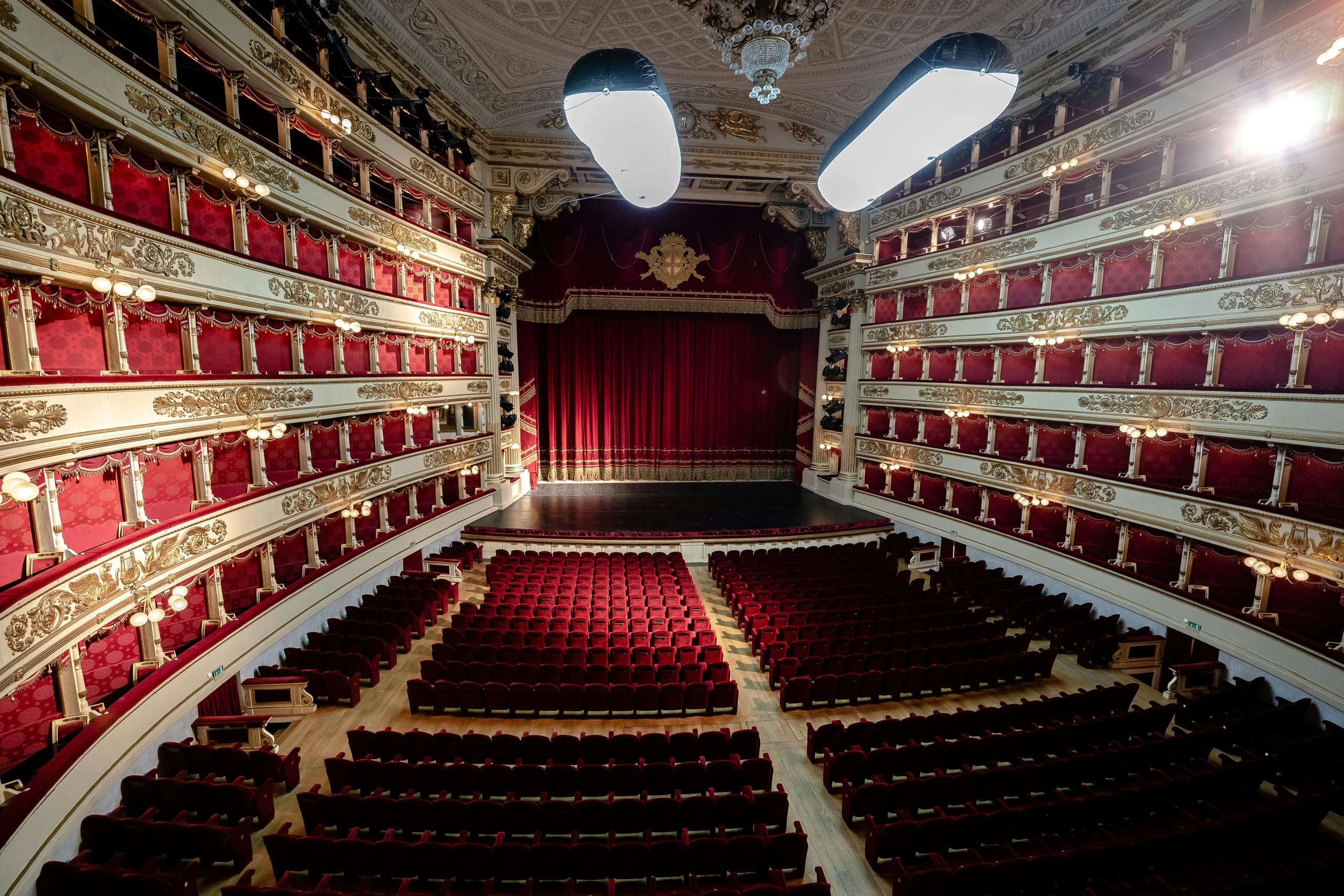 City Tour de Milão: Duomo, Galleria e La Scala em 4 Horas photo 1