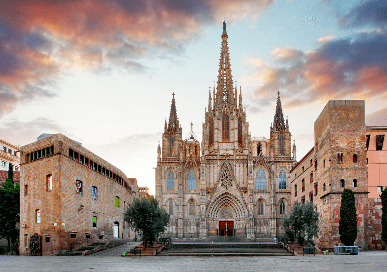 Barcelona Cathedral Private Tour by Tours For Today