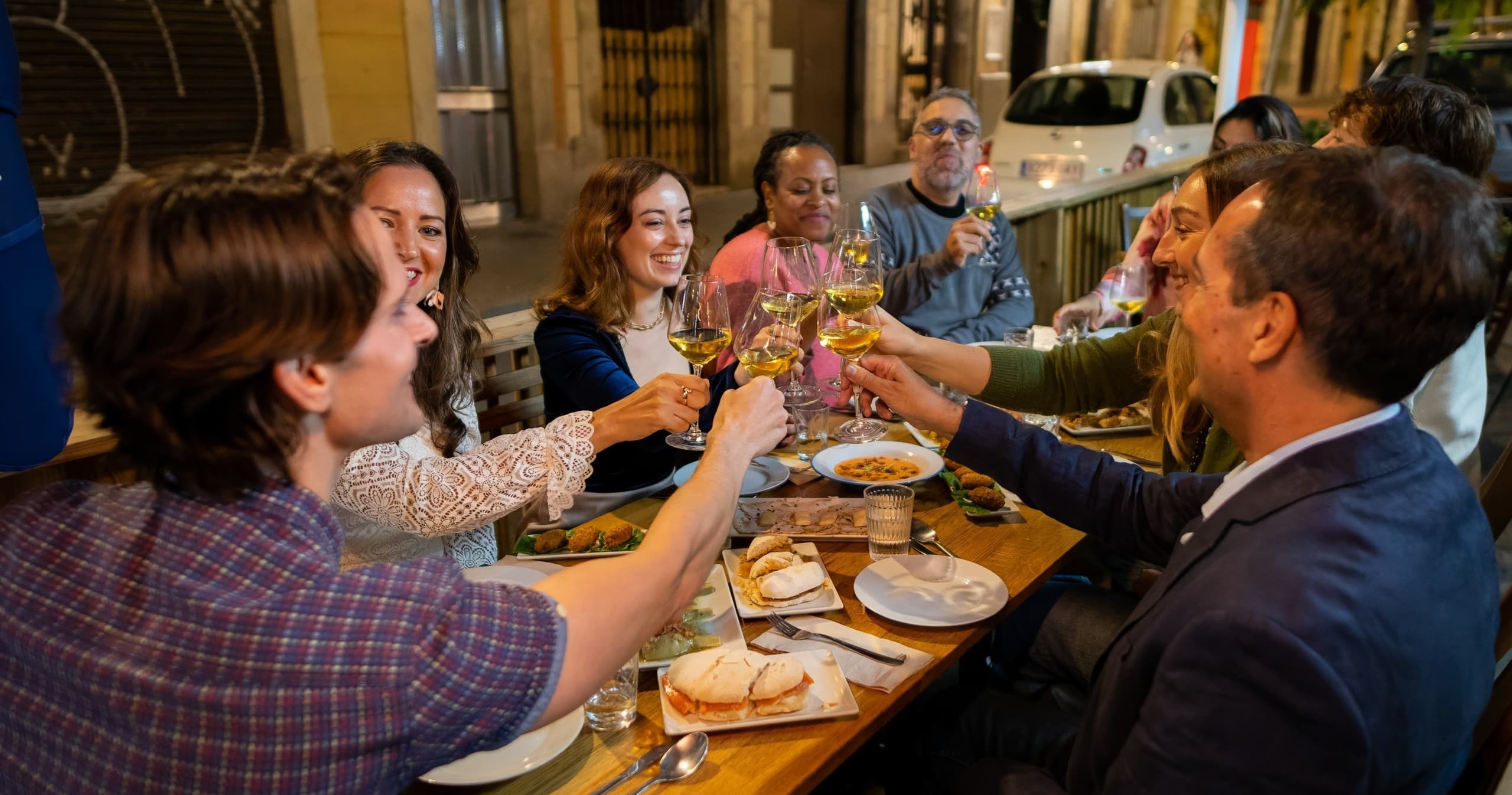 Eat Like a Local: Private Poble Sec Tapas & Wine Tour in Barcelona