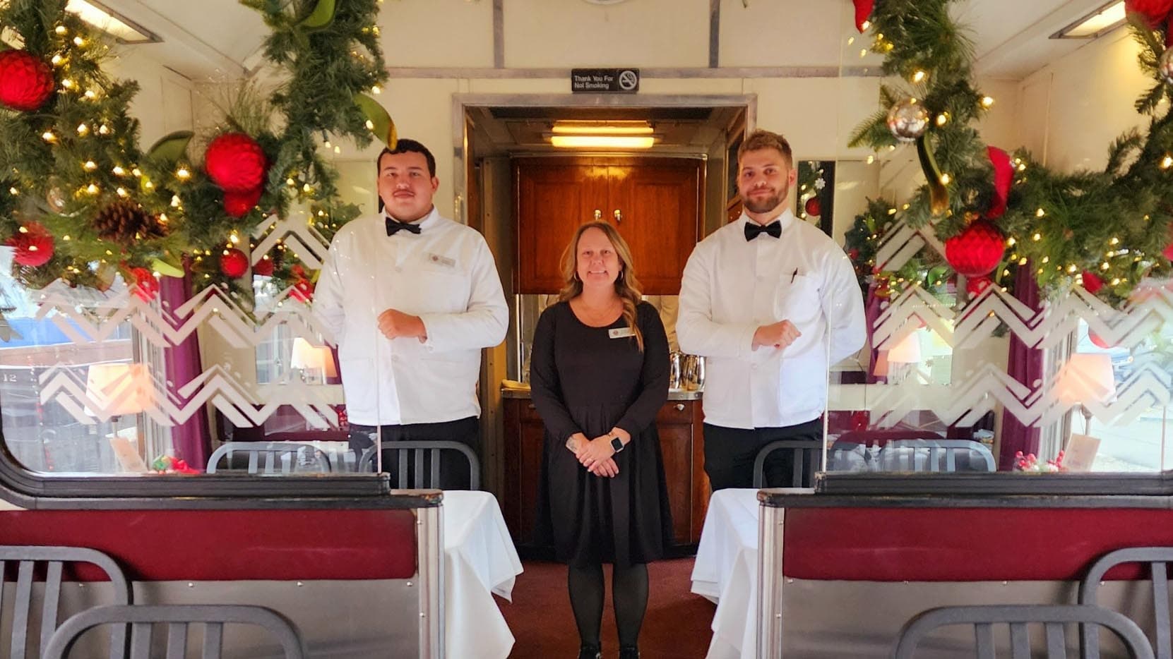 Water-Activities & Tennessee Valley Railroad Museum: Scenic Holiday Dining Experience