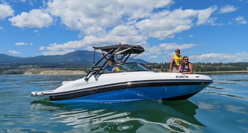 Water Activities with Sunshine Houseboats & Marina
