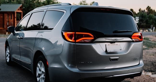 Explore Winslow, AZ with Flexible Mini-Van Rentals