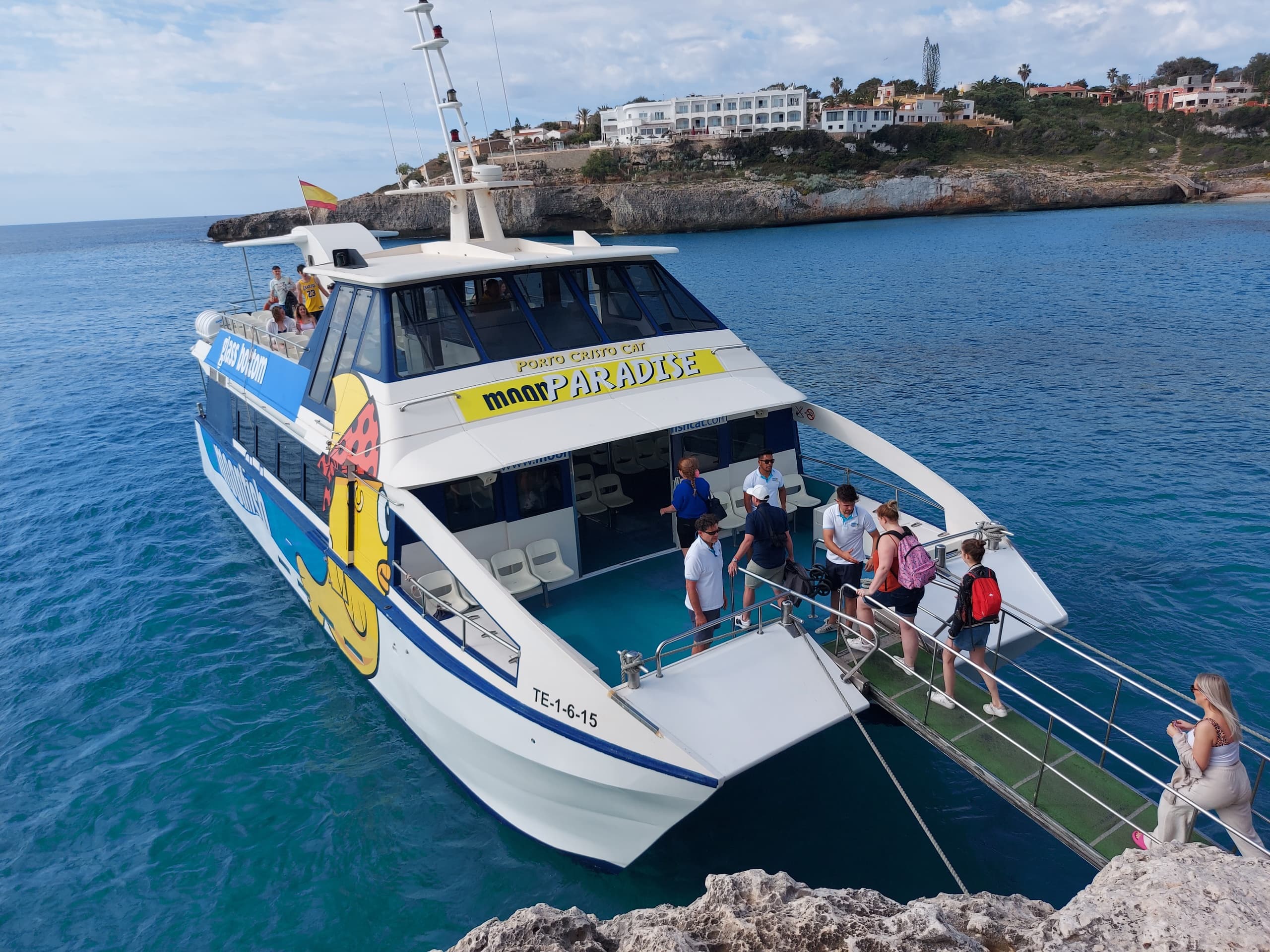 Glassbottom Catamaran Trips from Calas de Mallorca | Moonfish