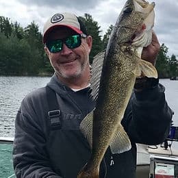 Reel and Roam: Walleye Fishing and Historic Sights on Voyageurs Namakan Basin