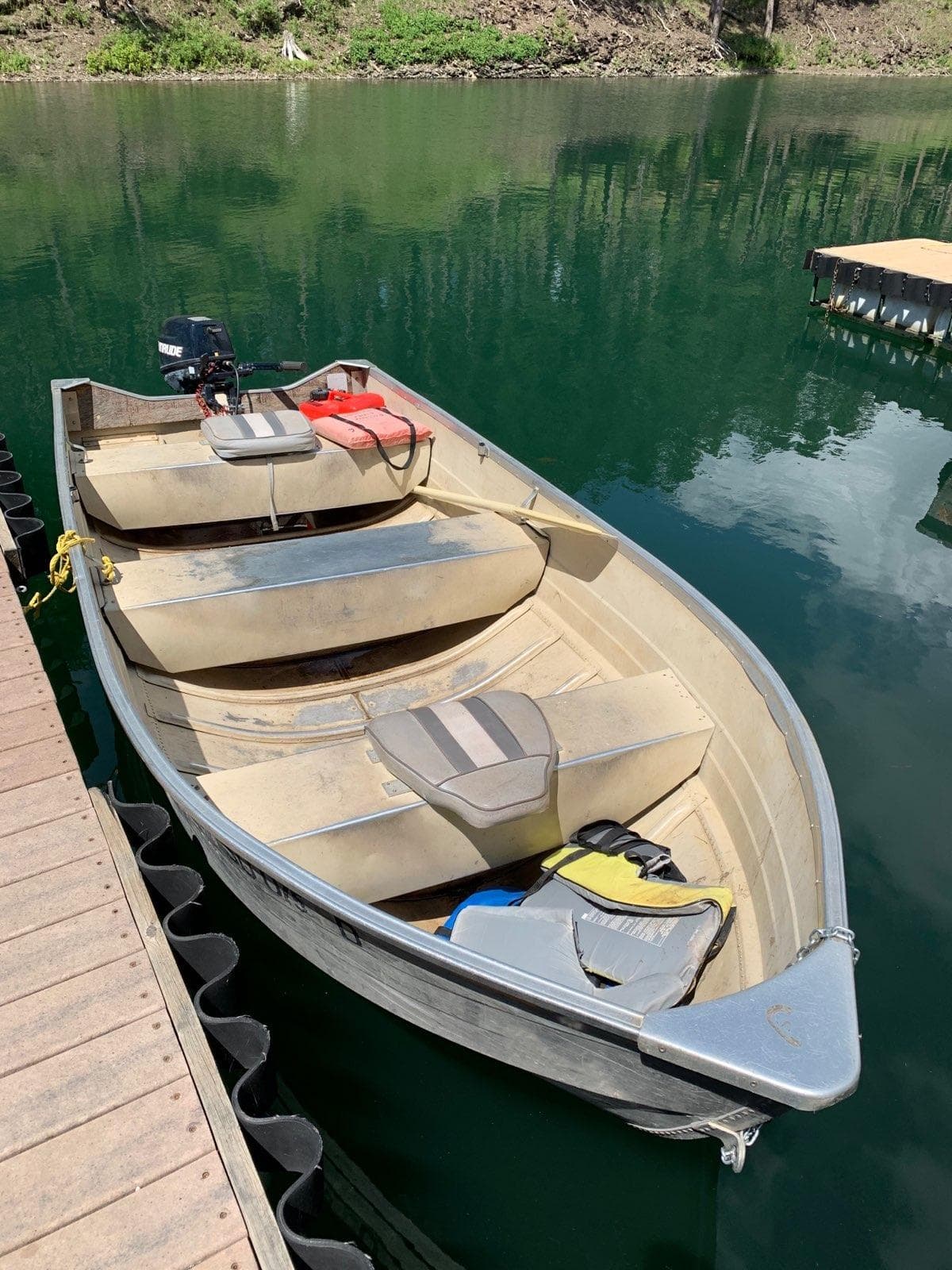 14 Foot Fishing Boat Rentals in Rapid City, SD