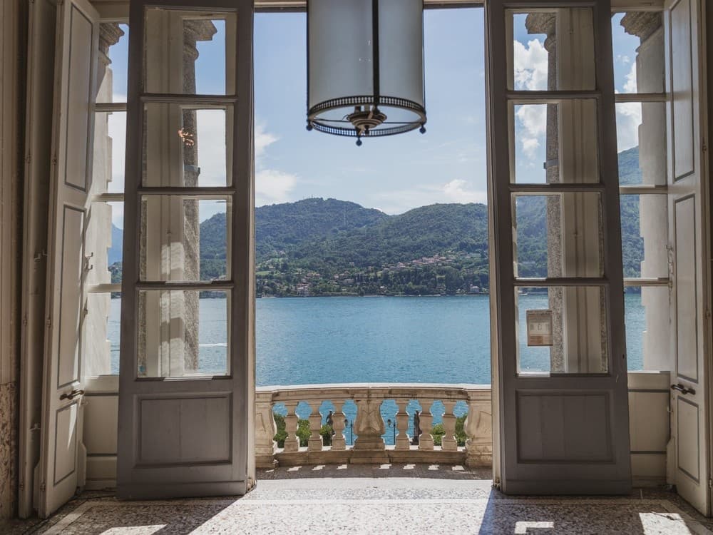 Lake Como Boat Tour with Villa Visits by The Adventure Collective