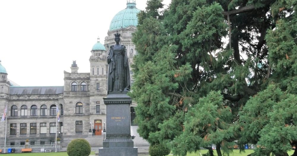 Private Victoria Walking Tour: 2-Hour Custom City Experience photo 1