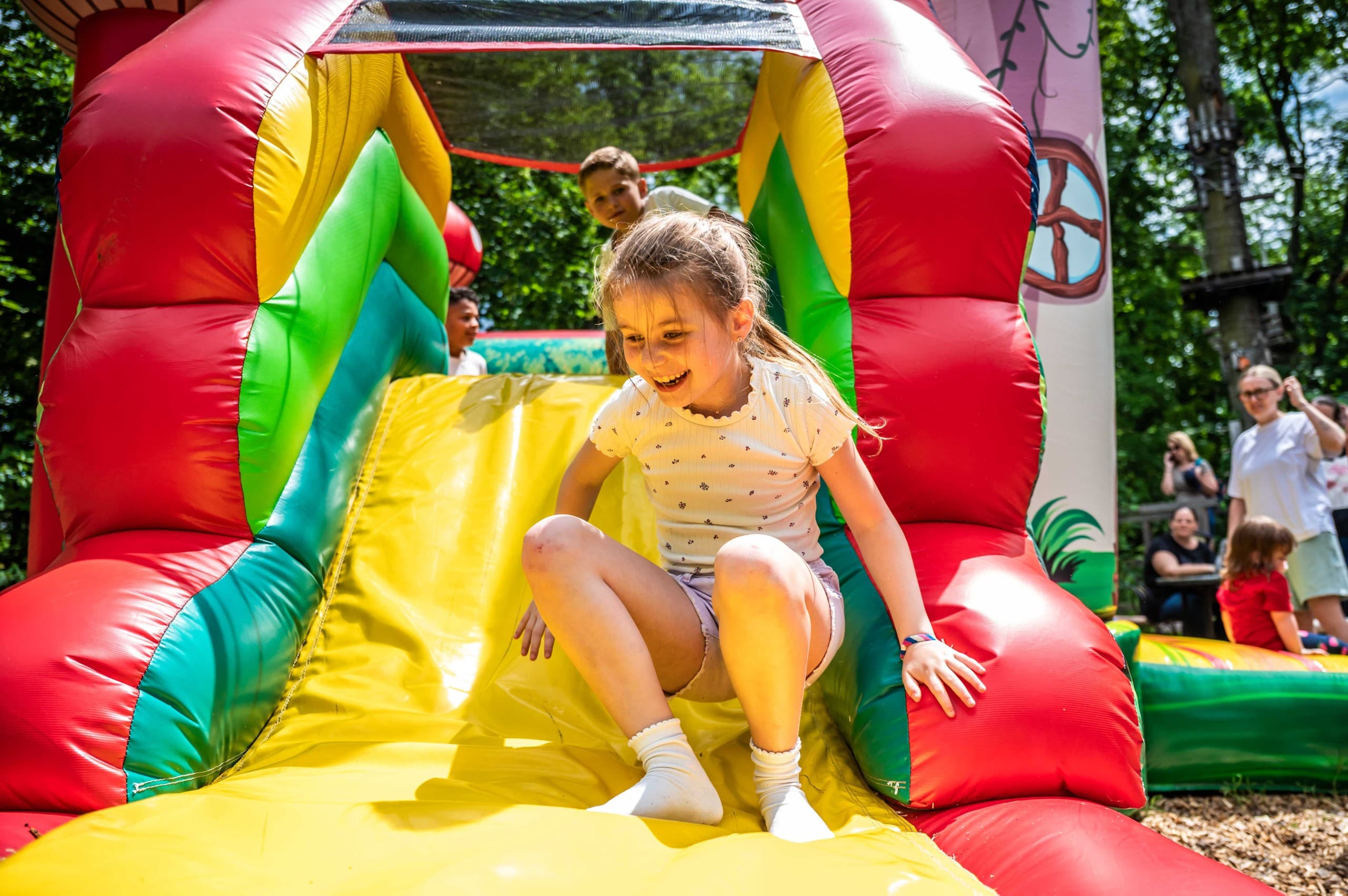 School's Out Sommerfest: Dino Park & Butterfly World Family Festival in Tattendorf