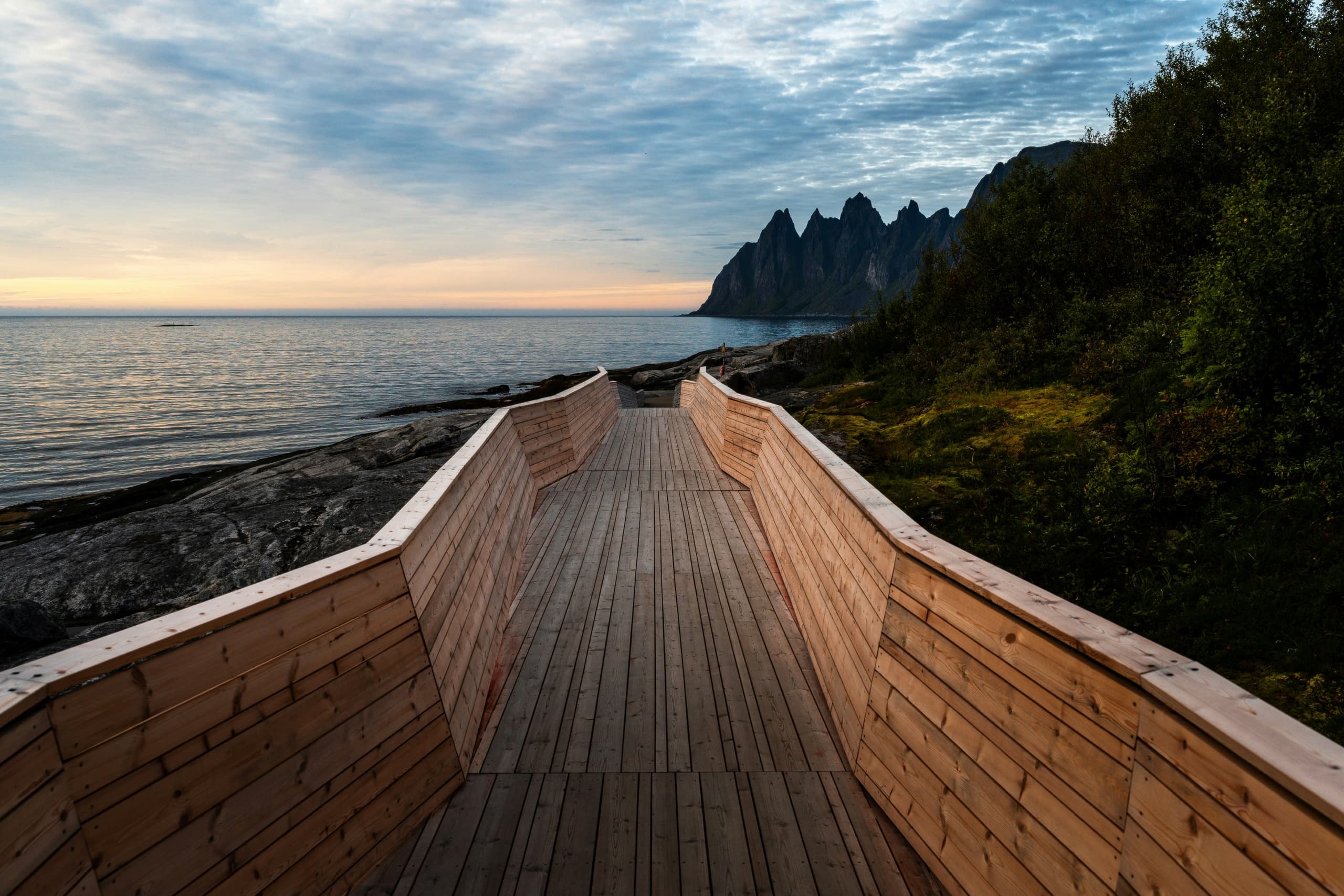 Explore Senja Arctic Road Trip: Unforgettable Fjord Sightseeing in Norway