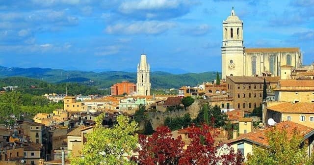 Panoramic Girona city skyline with cathedral, cultural walking tour