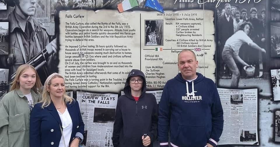 Irish Republican Tours: Belfast’s Political Heritage Immersion