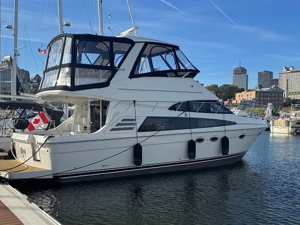 Sunset Yacht Cruise on the St. Lawrence: Romantique Quebec sur le fleuve