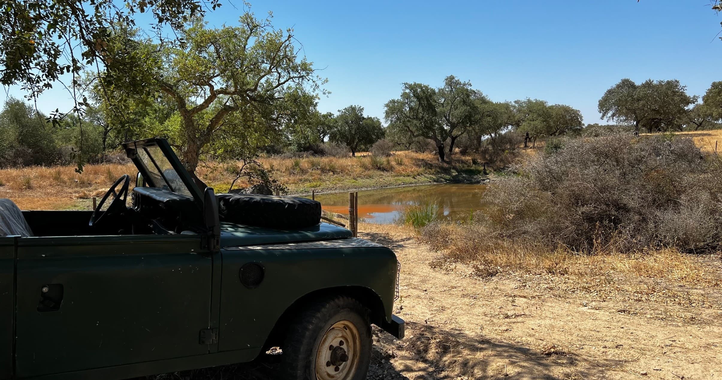 Land Rover Cork Safari Experience Pack in Évora, Portugal