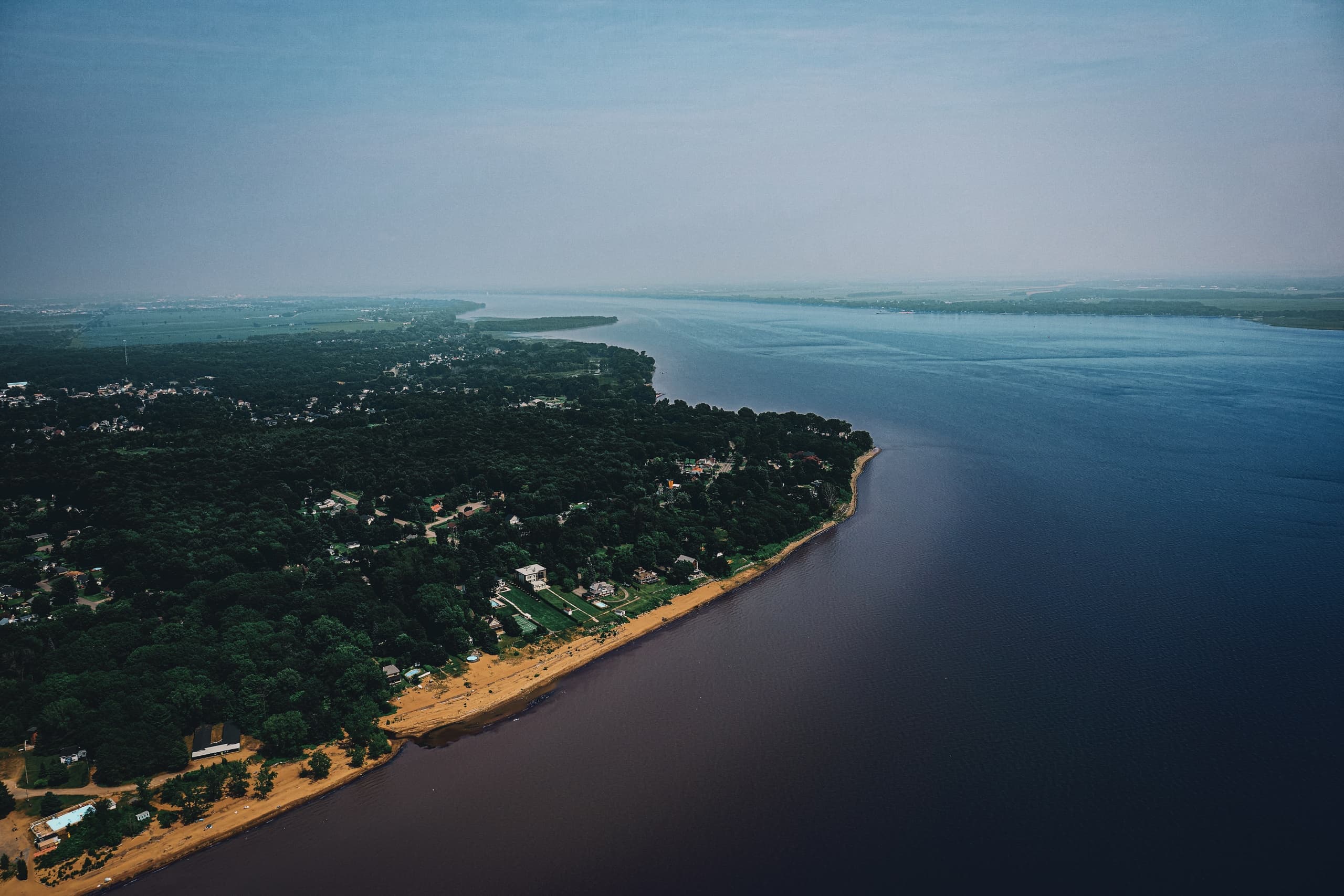 Helicopter Over Lac Saint‑Pierre: Wetlands & Birdlife from Trois‑Rivières photo 2