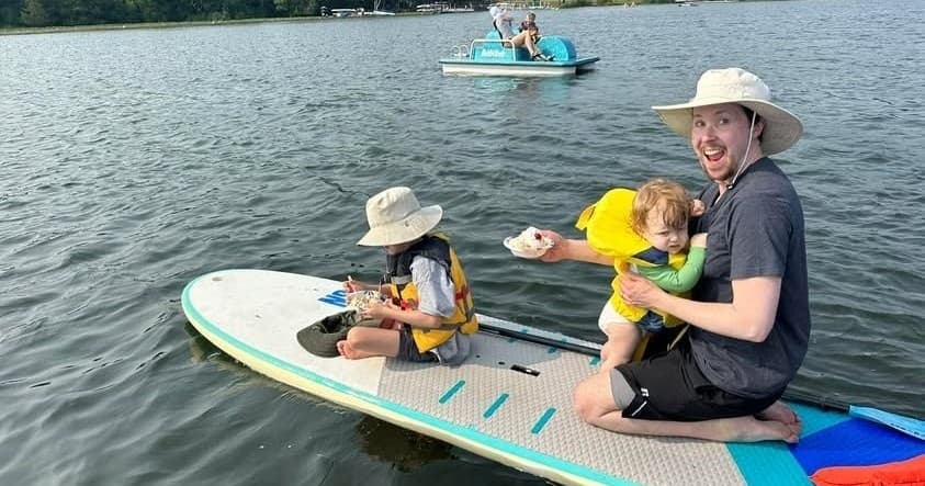 Ice Cream Boat Float in Madison, WI – Sweet Serenity