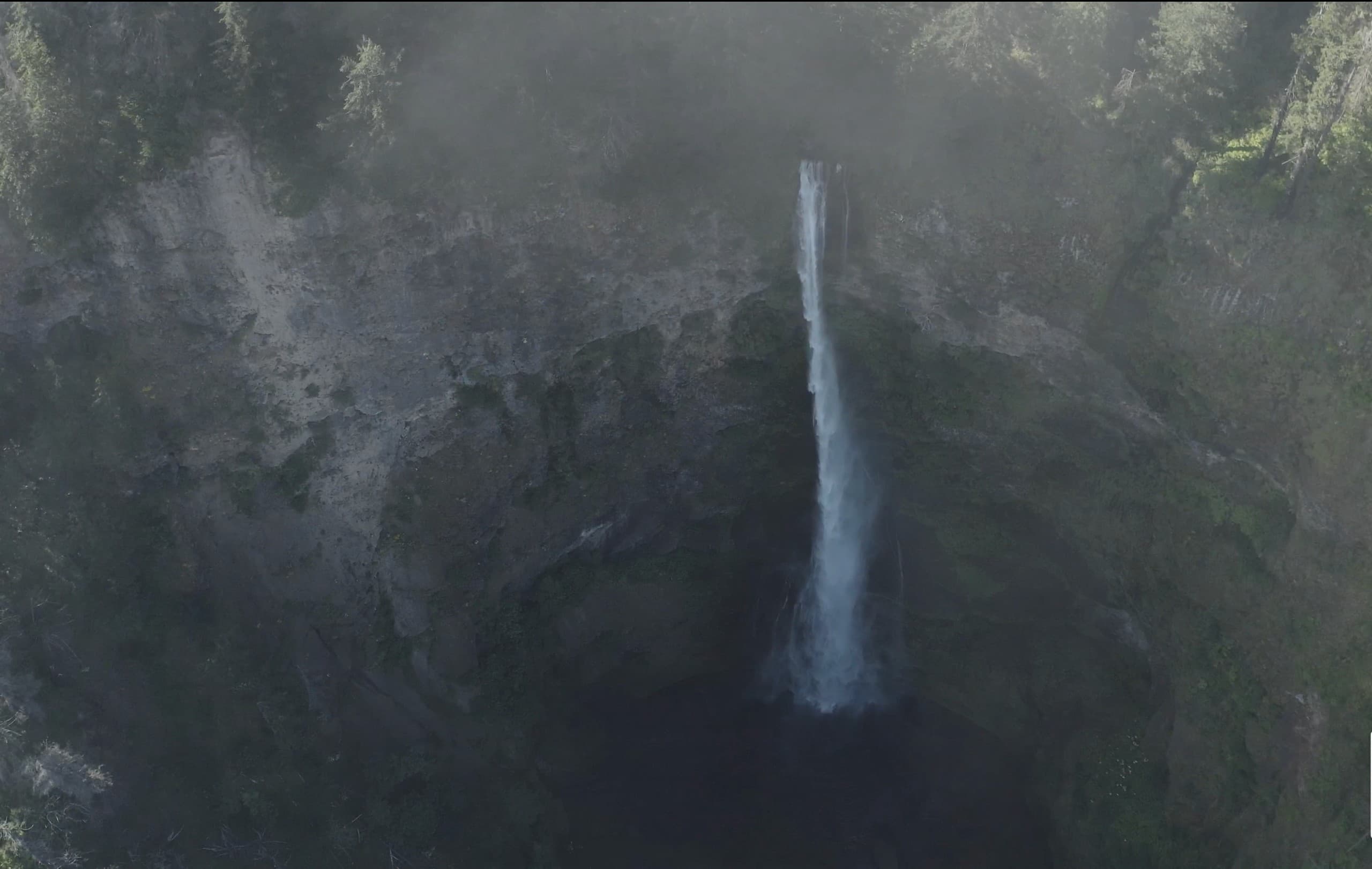 Portland to Multnomah Falls Shuttle — Direct Ride from Downtown to the Gorge photo 2