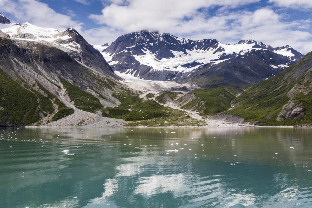 Where Ice Still Moves