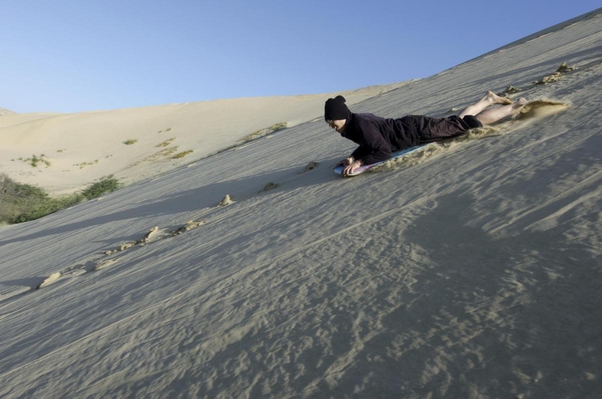 Sliding the Edge of Aotearoa