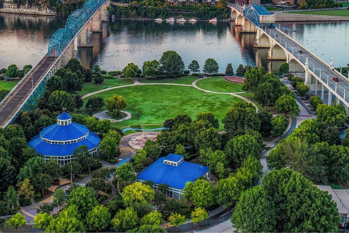 Riverside Recess