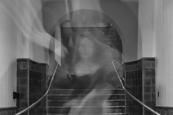 Ghastly Ghost Walking Tour in London: Night Walk Through Haunted City Streets photo 1