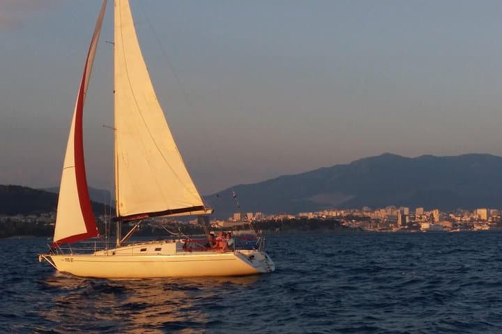 Sunset Sailing in Split: Evening Cruise Past Diocletian’s Palace photo 2