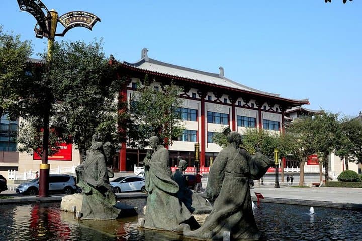 Xi'an 2-Day Small Group Tour: Terracotta Army, Hanyangling & City Highlights photo 3