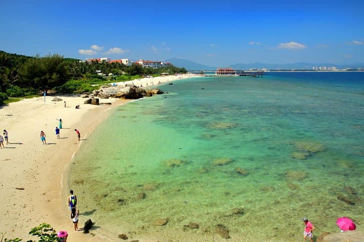 Wuzhizhou Islet Private Day Tour from Sanya — Beaches, Snorkeling & Tropical Flora photo 2
