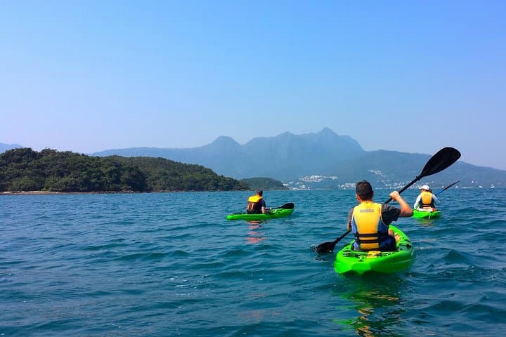 Hong Kong Geopark Kayaking Adventure: Paddle Sea Arches & Untouched Sai Kung Islets