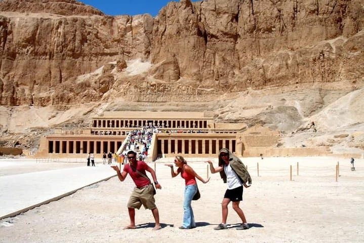 9-Day Nile Adventure: Pyramids, Sleeper Train & Felucca Sailing from Cairo