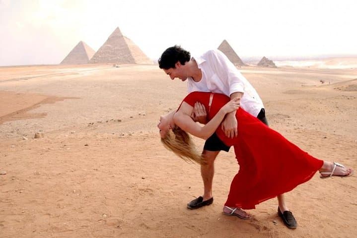 Giza Pyramids to Khan El-Khalili: Private Day Tour from Cairo photo 3