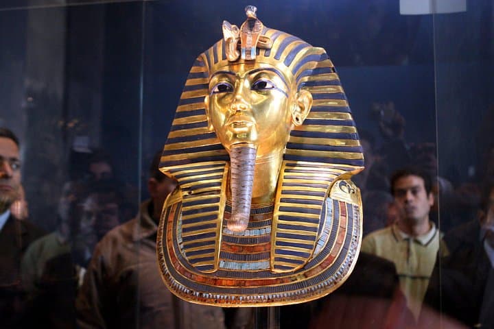 Full-Day Private Giza Pyramids & Egyptian Museum Tour with Camel and Felucca Rides photo 3