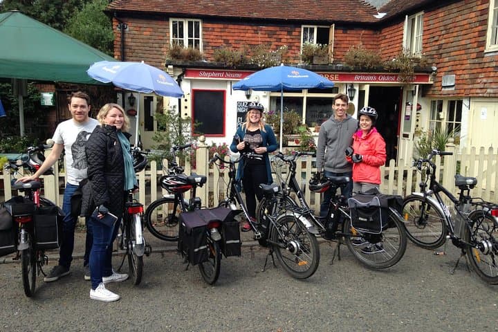 Electric Bike Tour of Kent Vineyards and Castles — Self-Guided Day Ride