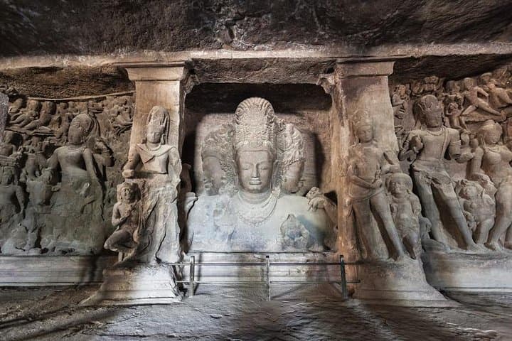 Elephanta Caves & Mumbai Highlights: Full-Day Sightseeing Tour