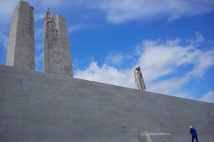 Vimy & Somme in a Day: Canadian WWI Battlefields from Arras