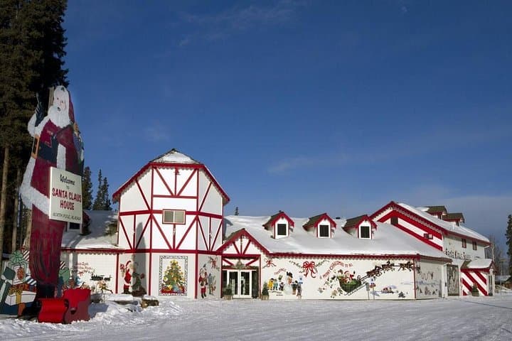 Fairbanks Autumn & Winter City Tour: Museums, Pipeline Views and the North Pole Santa Experience photo 3