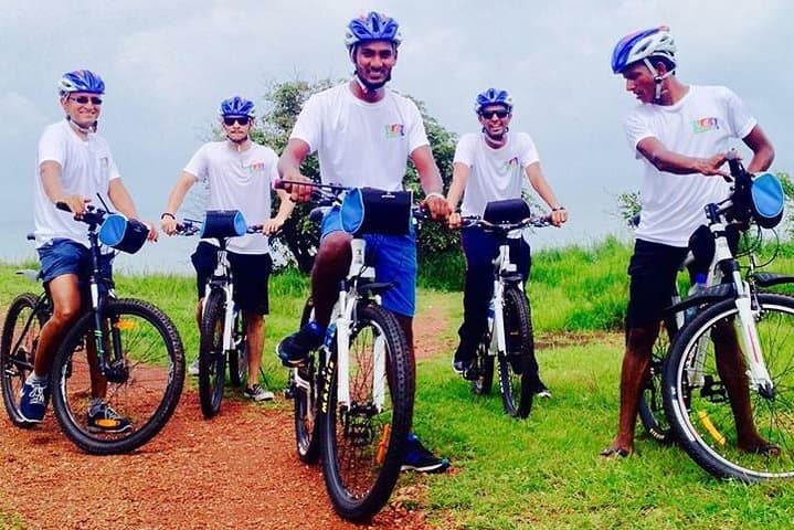 Aguada Hill Cycling Tour from Nerul — Candolim & Sinquerim Coastal Ride